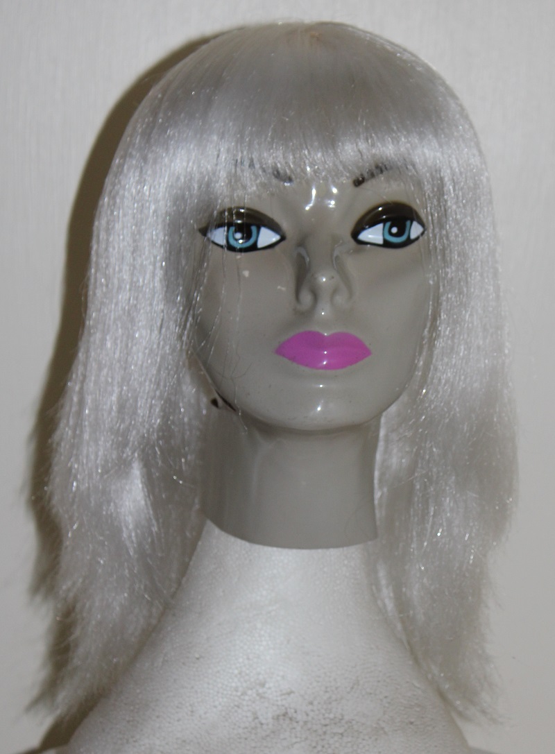 white shoulder fringe wig